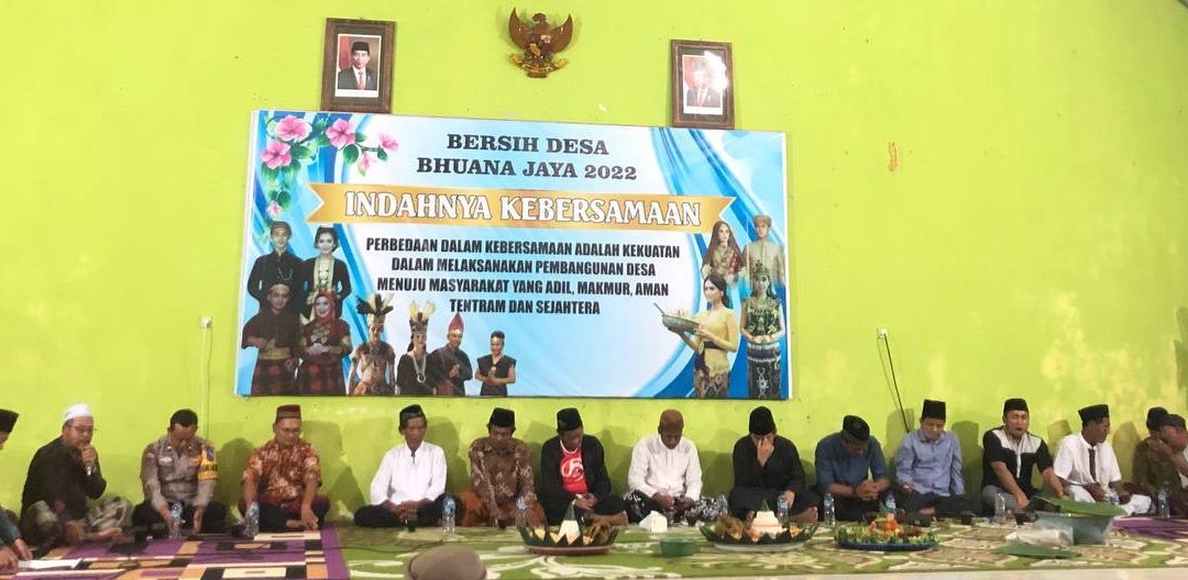 KEGIATAN KEAGAMAAN DOA BERSAMA BERSIH DESA BHUANA JAYA