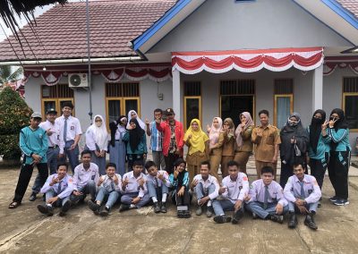 SMK Negeri 3 Tenggarong melaksanakan Field Trip Program Keahlian Agribisnis Ternak Ruminansia di Desa Bhuana Jaya