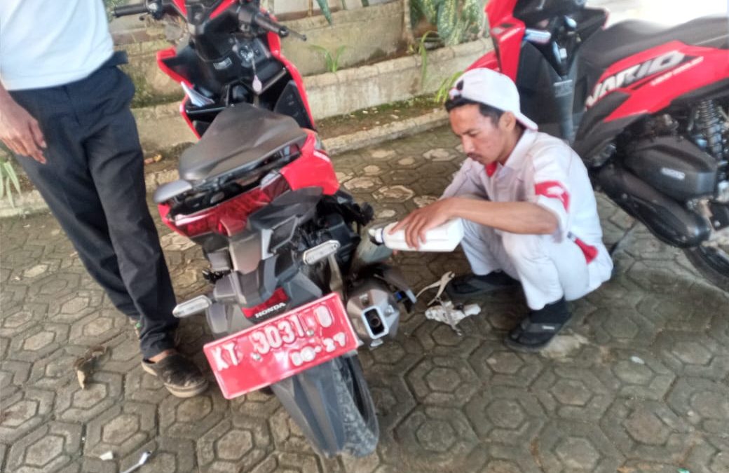 23 Ketua RT Desa Bhuana Jaya Mengadakan Kegiatan Servis Motor Operasional Yang Ke 2