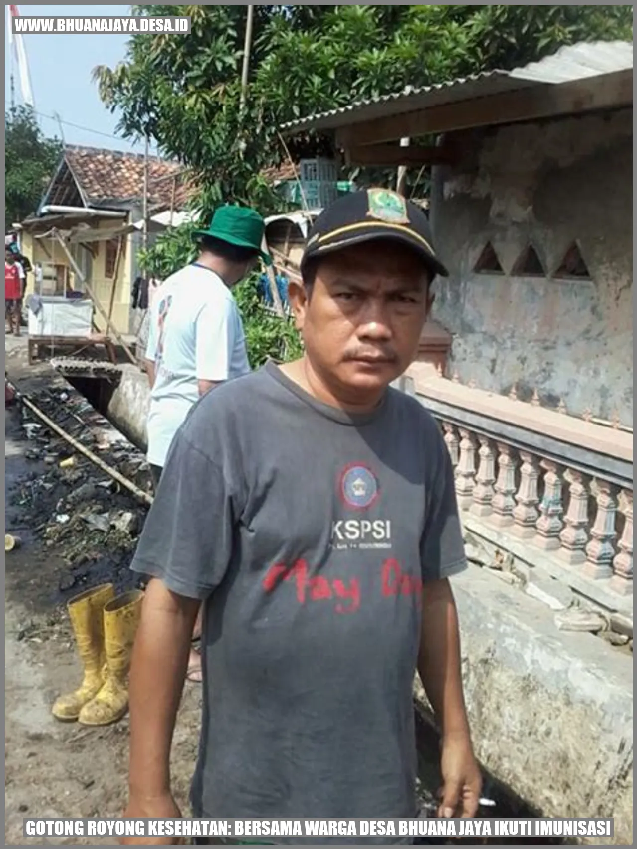 Gotong Royong Kesehatan: Bersama Warga Desa Bhuana Jaya Ikuti Imunisasi