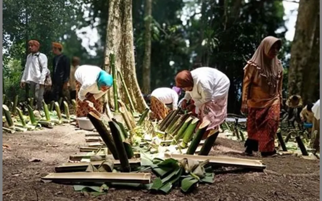 Partisipasi Masyarakat: Upaya Melestarikan Tradisi Bersih di Desa Eks Transmigrasi