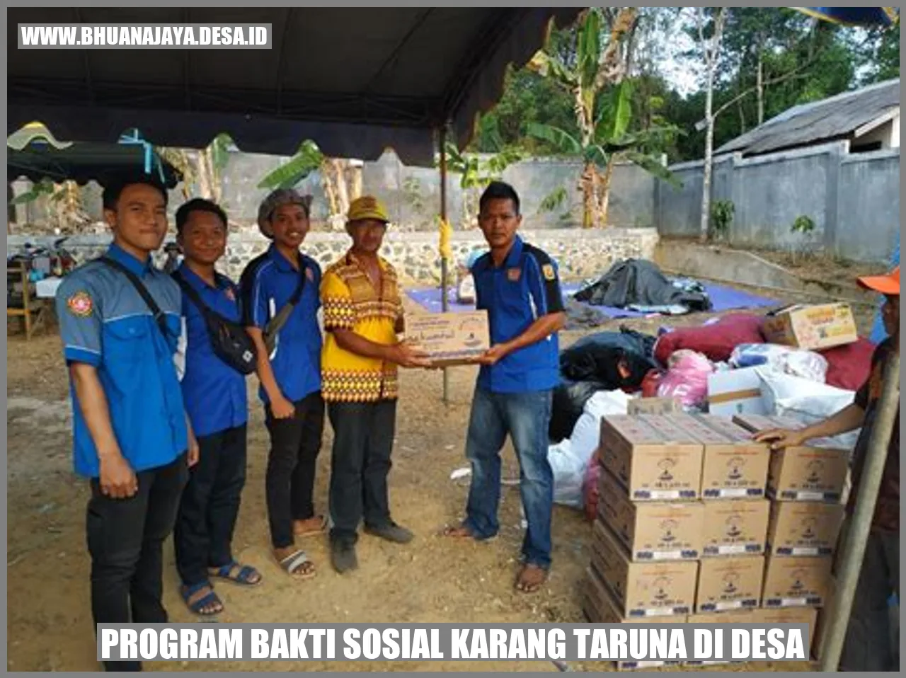 Program Bakti Sosial Karang Taruna di Desa